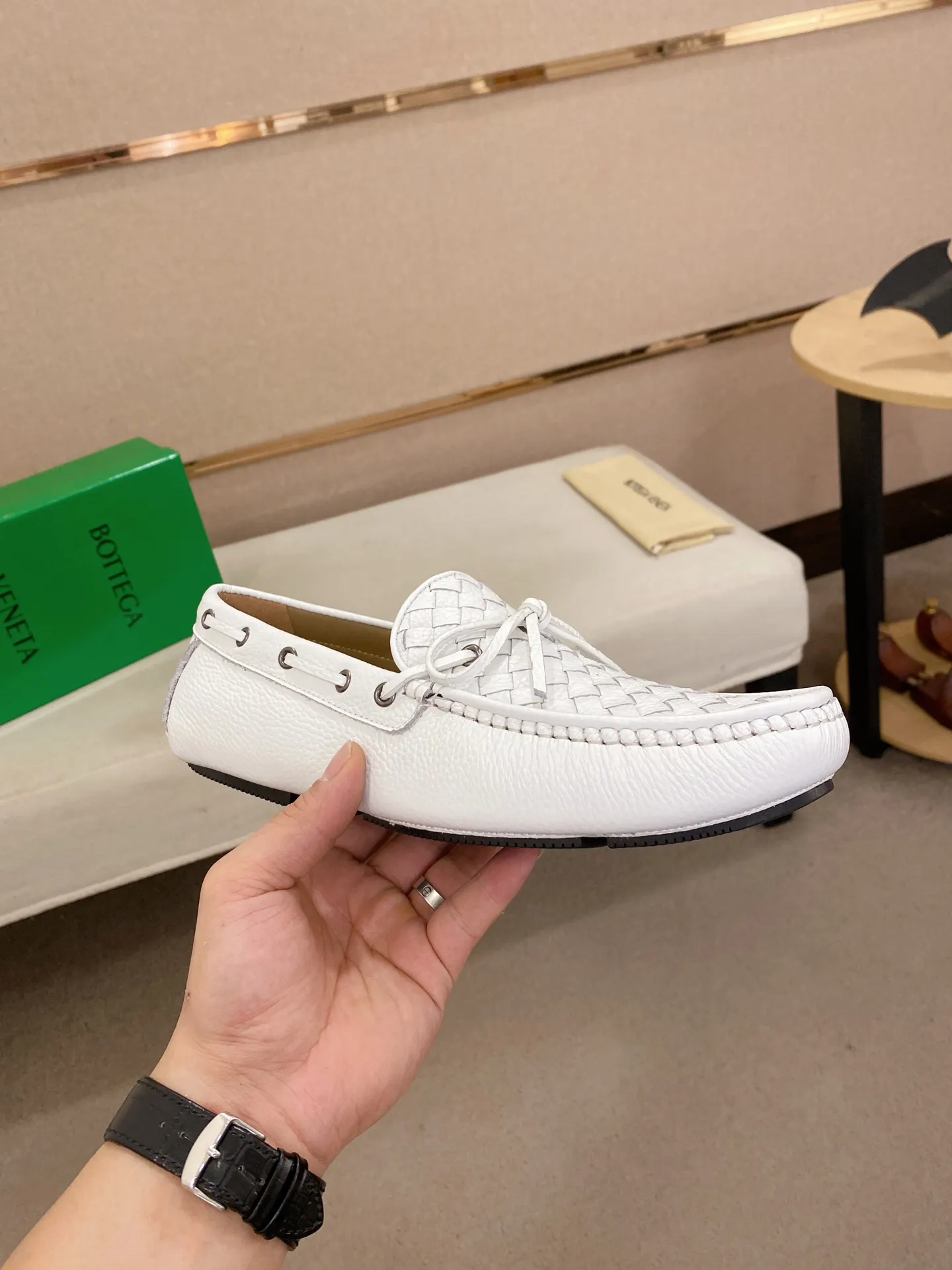 Men's shoes 💰 400💰 (Niu Li + Niu Pad) [BV] latest hot style‼ ️Casual men's shoes, uppers imported deer pattern first-layer cowhide ➕Full imported cowhide lining✔️Exquisite workmanship, excellent foot feel, special rubber soles✔️, cool and fashionable, the latest fashion, fashionable outsole, hurry up. Code number: 38-44 (can be customized to 37.45, non-refundable)